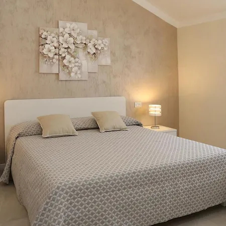 Apartment Flower Bardolino